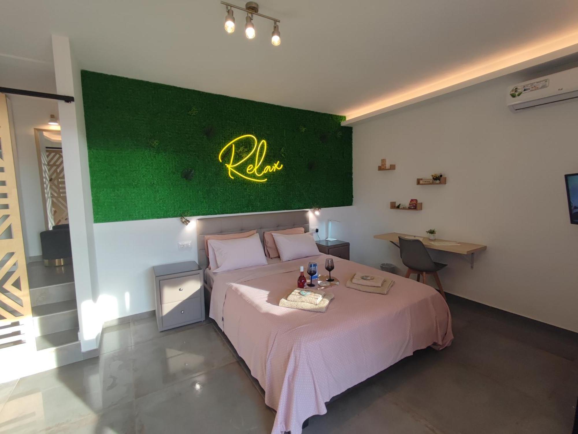 Theasis 5 Luxury Studio With Sea View Neos Marmaras Exterior photo